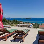 In With Sea View, Terrace, Air Conditioning, Wifi 114-3 *