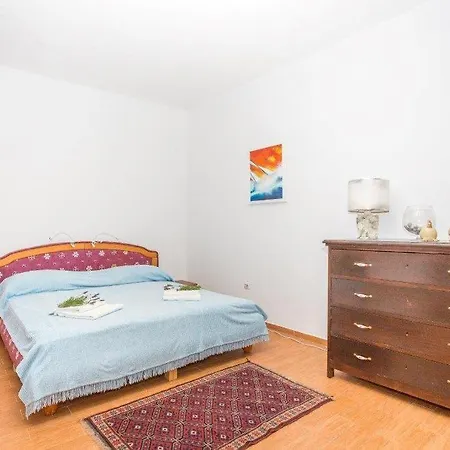 Apartment In With Sea View, Terrace, Air Conditioning, Wifi 114-3 Orebic