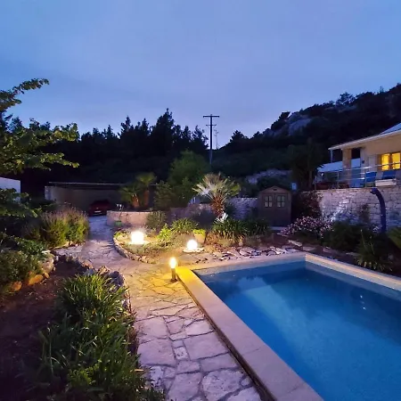 In With Sea View, Terrace, Air Conditioning, Wifi 114-3 Orebić