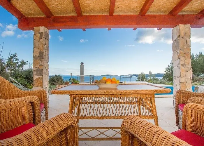 In With Sea View, Terrace, Air Conditioning, Wifi 114-3 * Orebić